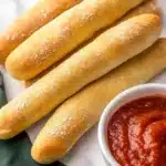 Homemade Olive Garden-Style Breadsticks Recipe